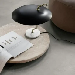 Astep Skrivbordslampor|Bordslampor-Model 537 Bordslampa, Mässing / Vit