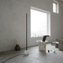 Model 1095 Golvlampa, 170 cm