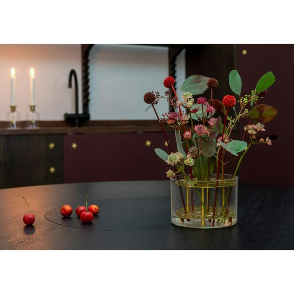 Äng Vas Liten, Mässing