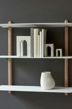 Gejst Vägghyllor-Nivo Vägghylla A, Ljus Ek / Vit