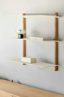 Gejst Vägghyllor-Nivo Vägghylla A, Ljus Ek / Vit