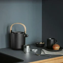 Nordic Kitchen Termoskanna Till Te 1 L, Svart