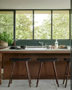 Ethnicraft Barstolar & Barpallar-Osso Barstol, Teak / Brunt Läder