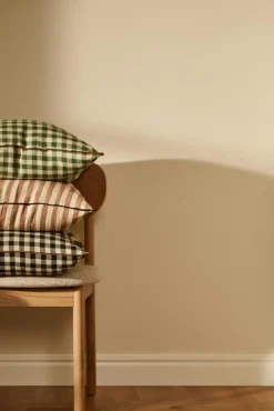 Decotique Prydnadskuddar & Fodral-Outline Check Kudde 50x50 cm, Svart