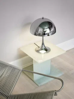 Louis Poulsen Bordslampor-Panthella 320 Bordslampa, Opalvit