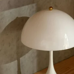 Louis Poulsen Portabla Lampor|Portabla Lampor-Panthella 160 Bordslampa Portabel, Svart