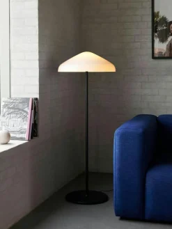 Pao Golvlampa, Vit Opalglas