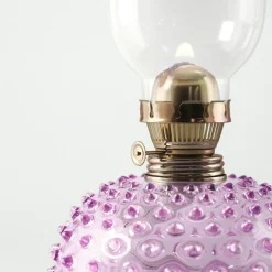 Paris Oljelampa, Amber