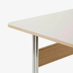 &Tradition Skrivbord-Pavilion AV16 Skrivbord, Iron / Walnut / Chrome Legs