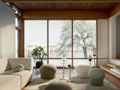 Pedestal Sidobord Ek, Ek