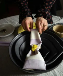 Potteryjo Bunkar & Skålar-Peep Skål 35 cm, Matt Svart