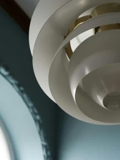 PH Snowball Pendel, Vit / Krom