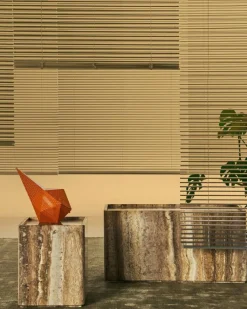 GUBI Soffbord-Pietra Sidobord 33x33 cm, Travertin