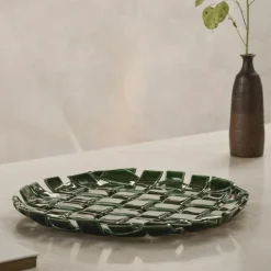 Ferm Living Uppläggningsfat-Plait Fat Ø30 cm, Smaragdgrön