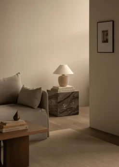 Audo Copenhagen Sidobord & Avlastningsbord-Plinth Cubic Sidobord 40x40 cm, Kunis Breccia Marmor