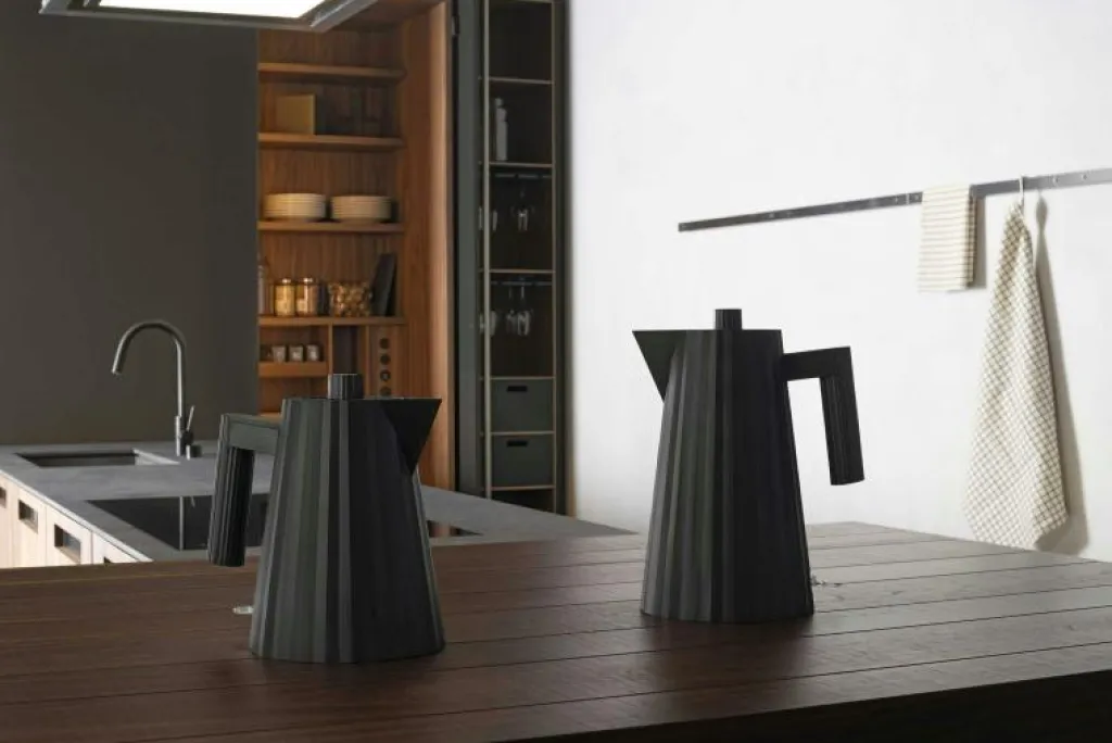 Alessi Vattenkokare-Plisse Vattenkokare 1 L, Svart