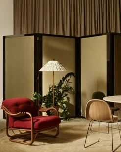 GUBI Fåtöljer-Poltrona Tria Fåtölj, Bouclé 001