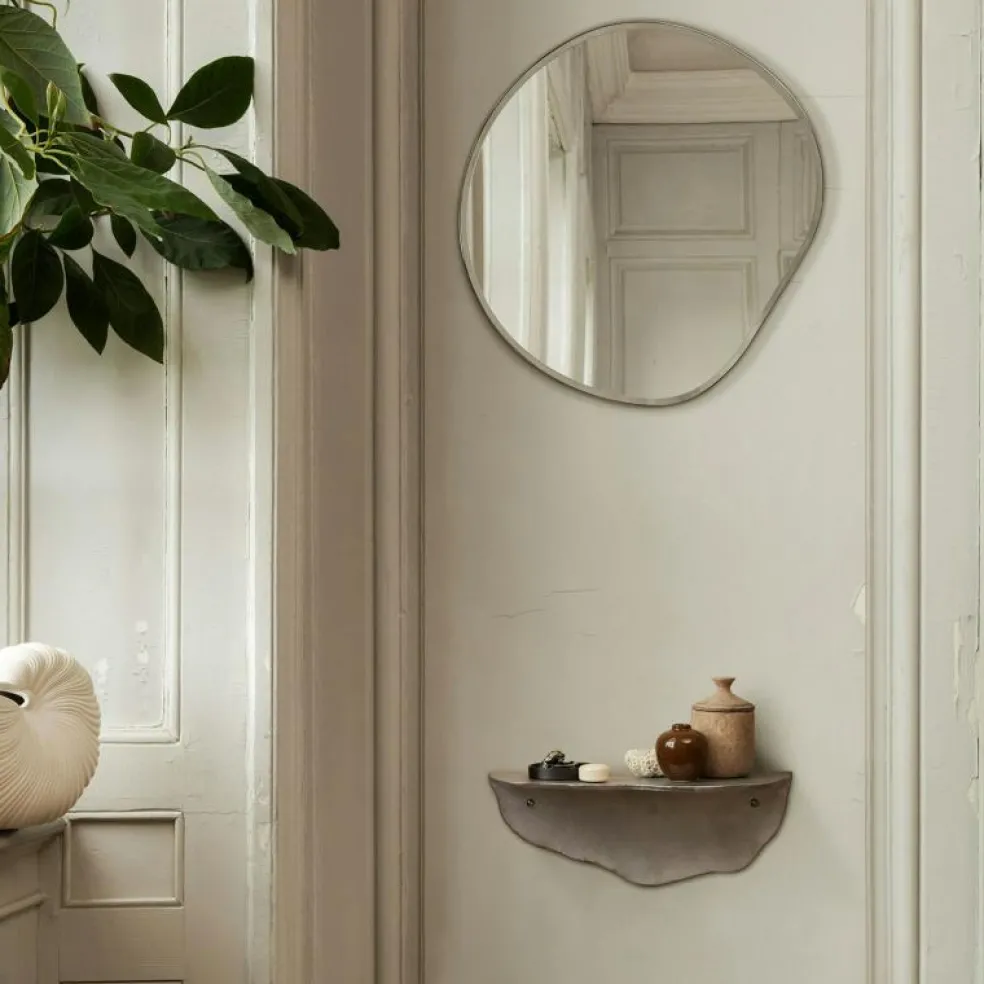 Pond Väggspegel 52x50 cm, Mässing