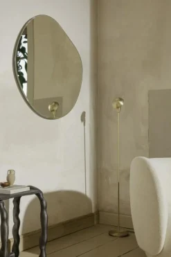 Pond Väggspegel 87x94 cm, Mässing