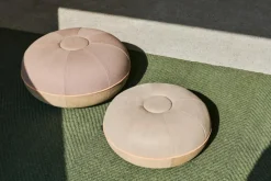Pouf Sittpuff Small, Ovandel Läder / Ljusgrå