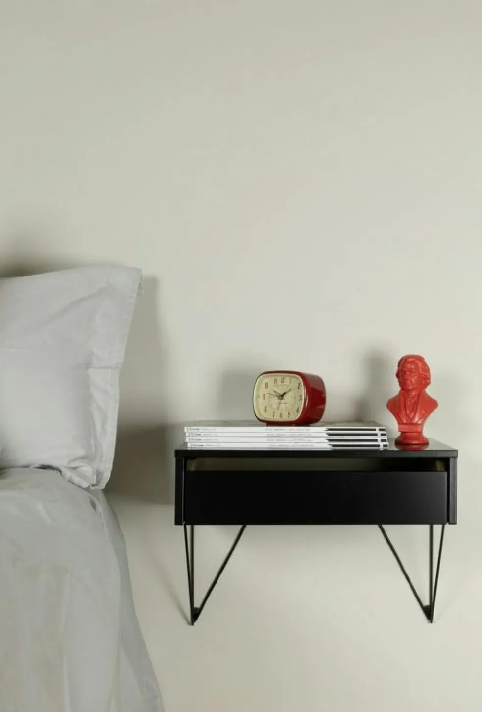 Pythagoras Låda, Svart