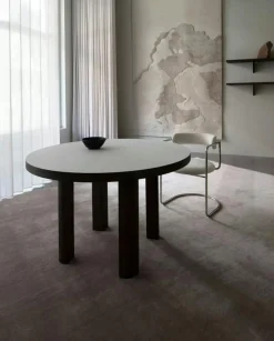 Friends & Founders Matbord Och Barbord-Quarter Matbord Ø120 cm, Rökt Ek