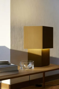 Romb 48 Bordslampa, Kummin