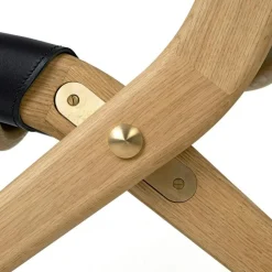 Saxe Loungefåtölj, Oljad Ek / Svart Läder