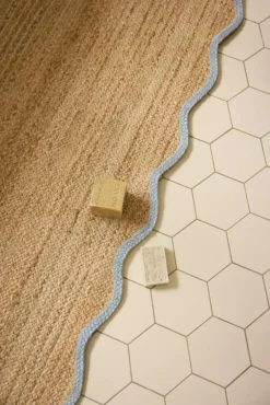 Layered Jutemattor-Scallop Jutematta 75x200 cm, Misty Blue