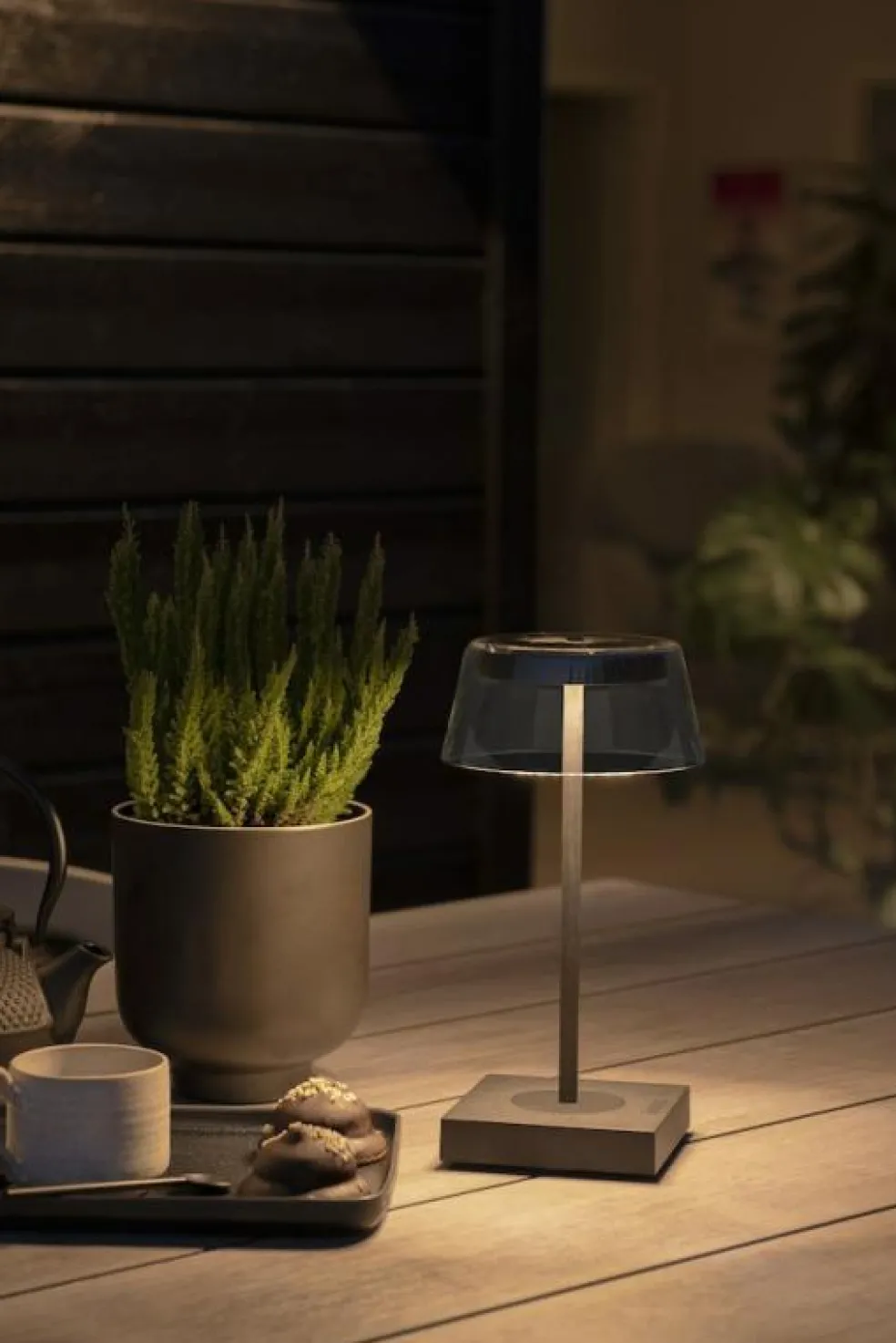 Scilla Bordslampa Portabel, Svart