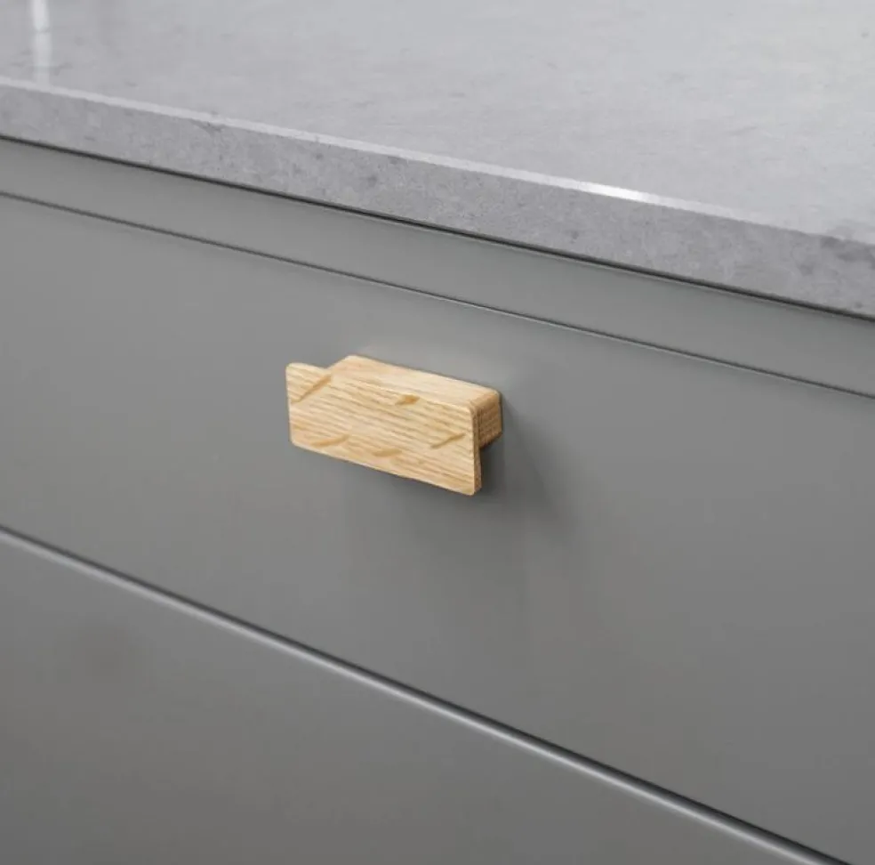 Shelter Handtag C/C 160, Valnöt