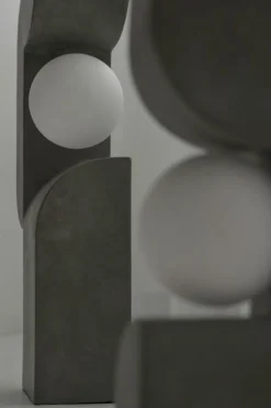 Sitting Man Golvlampa