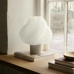 Crème Atelier Bordslampor-Soft Serve Table lamp Grande Peach Sorbet