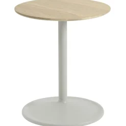 Muuto Sidobord & Avlastningsbord-Soft Sidobord Ø41x48 cm, Massiv Rökt Ek / Svart