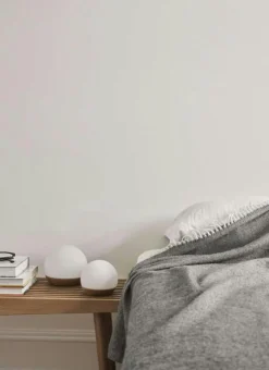 Spring Snowball Portabel Bordslampa Ø11 cm, Vit