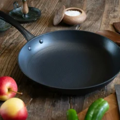 Stekpanna Lättviktig Gjutjärn Med Non-stick Beläggning Ø30 cm