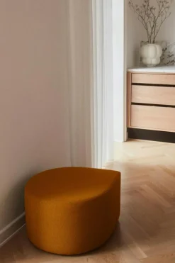 Stilla Sittpuff, Amber