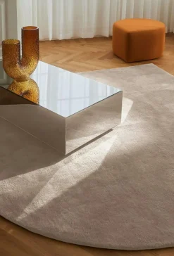 Stilla Sittpuff, Amber