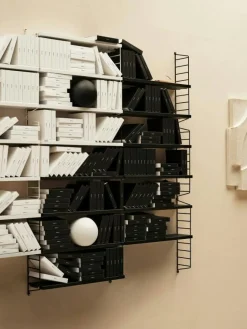 String Pocket Hylla, Nybroblå