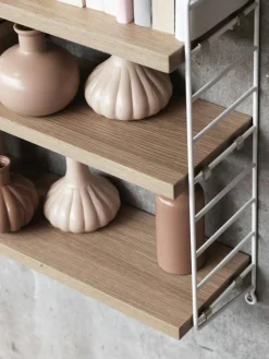 String Pocket Hylla, Nybroblå