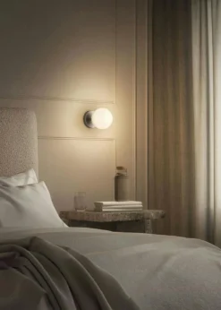 Edgeform Vägglampor|Plafonder-Stringball 1 Vägg-/Taklampa, Mässing