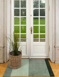 Tica Copenhagen Plastmattor-Stripes Matta Ljusgrön / Mörkgrön, 90x130 cm