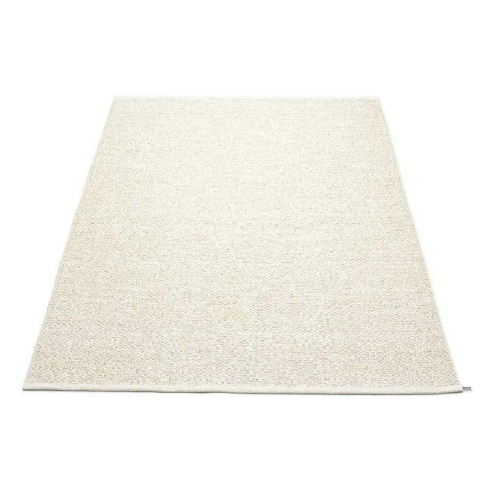Svea Matta Vanilla/Beige Metallic, 180x260 cm