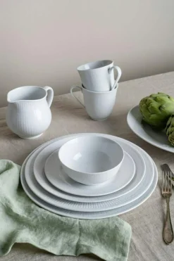 Swedish Grace Djup Tallrik 19 cm, Snö (Vit)