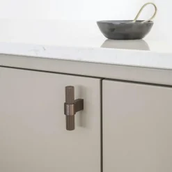 Beslag Design Knoppar & Dörrhandtag-T Helix Stripe Knopp, Antique bronze