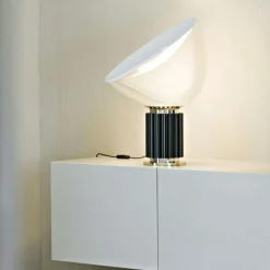 Taccia LED Table Lamp Bordslampa PMMA, Svart