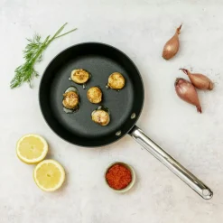 TechnIQ Stekpanna 30 cm