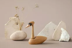 Spring Copenhagen Träfigurer|Dekorativa Accessoarer-The Swan Träfigur 13 cm,