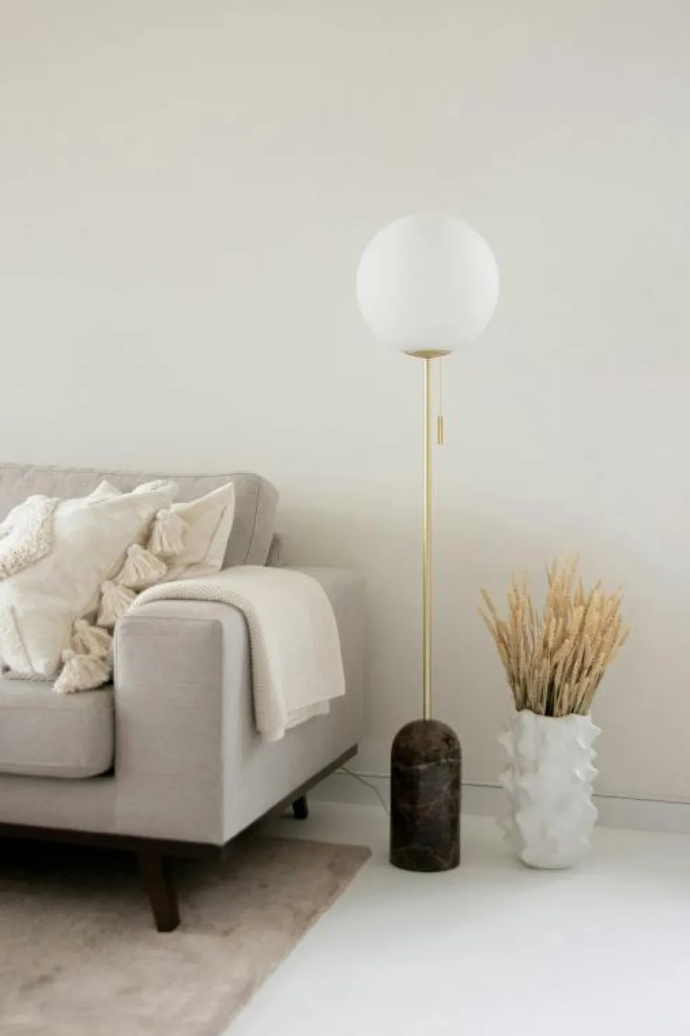 Torrano Golvlampa, Grå