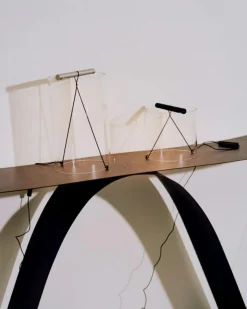 To-Tie T2 Bordslampa, Anodiserat Aluminium